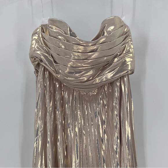 Amazon dress pleated size 8 shimmering metallic lamé fabric - Picture 2 of 9